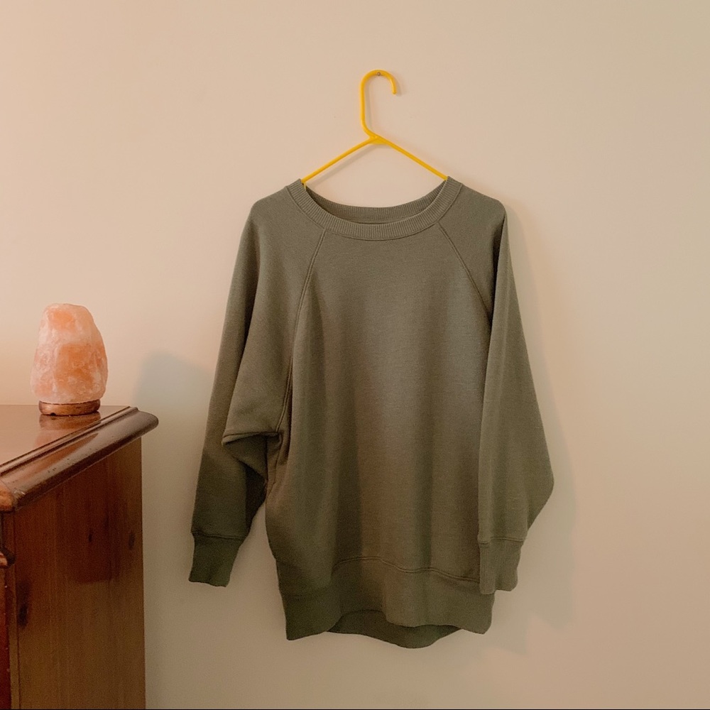 AERIE Oversized Green Pullover with Pockets